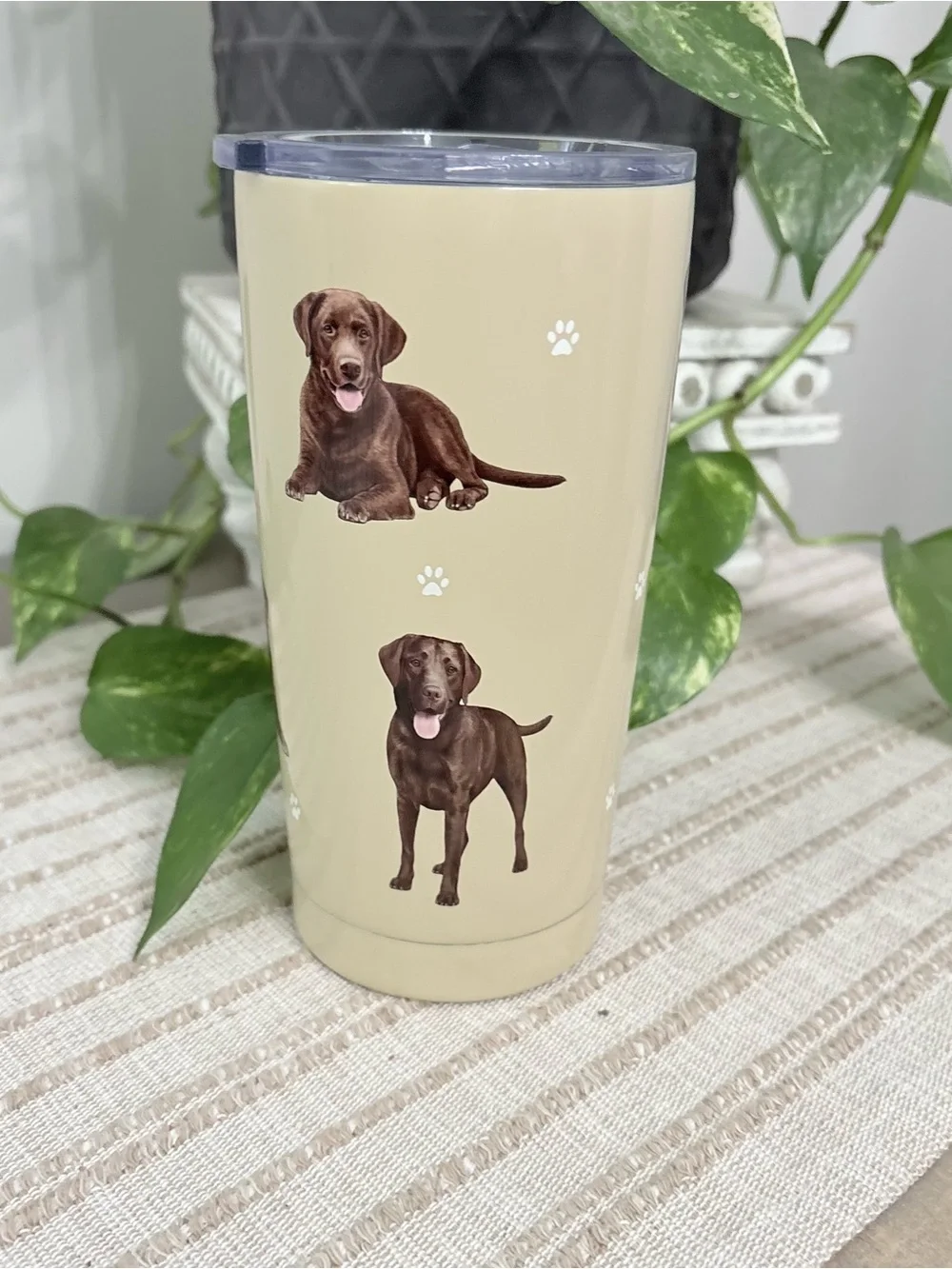 Serengeti Ultimate Chocolate Lab Tumbler Hot Or Cold 20 oz like new